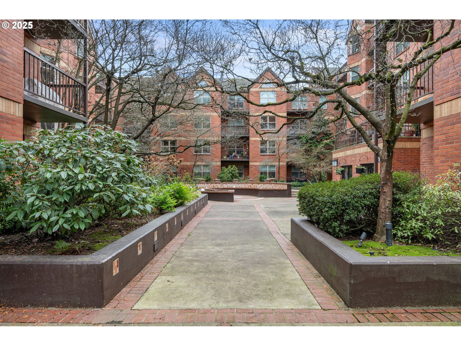 1500 Southwest Park Avenue, Unit 303 Portland, OR 97201 - Photo 23 of 38