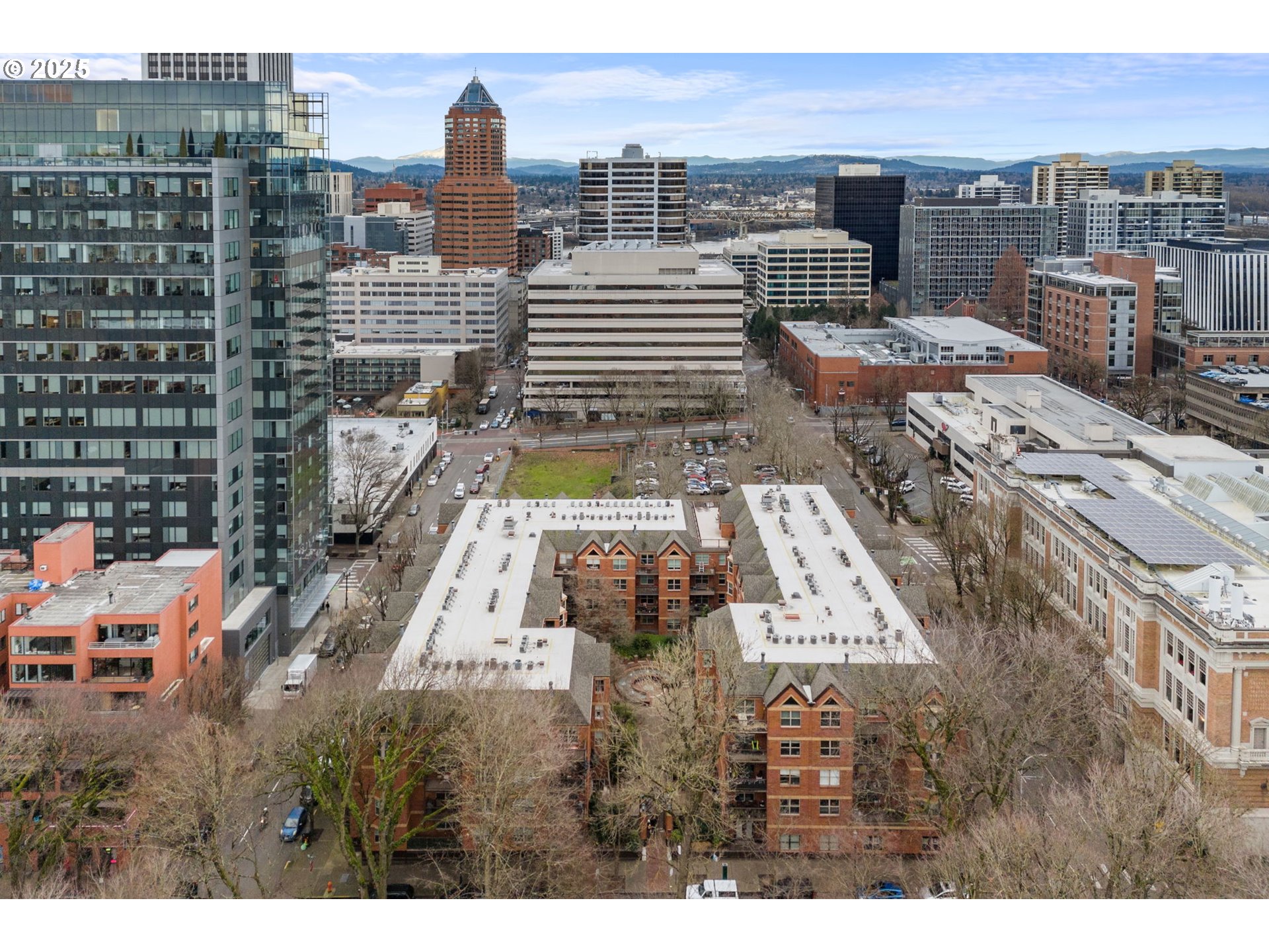 1500 Southwest Park Avenue, Unit 303 Portland, OR 97201 - Photo 33 of 38