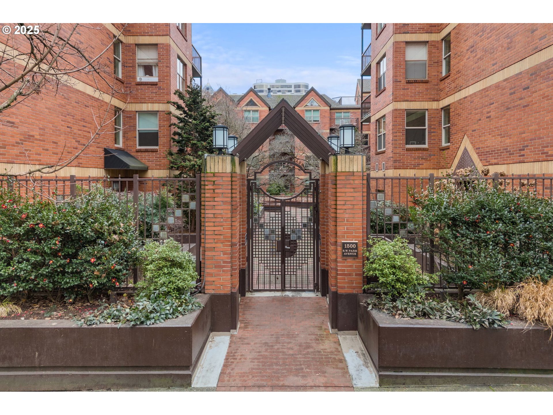 1500 Southwest Park Avenue, Unit 303 Portland, OR 97201 - Photo 35 of 38