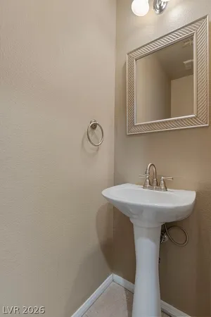 $2,291 | 3590 Laguna Veneta Avenue, Las Vegas, NV 89141