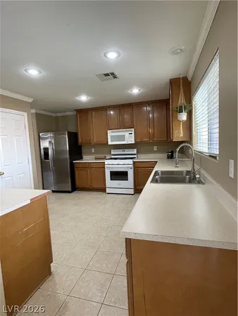 $2,291 | 3590 Laguna Veneta Avenue, Las Vegas, NV 89141