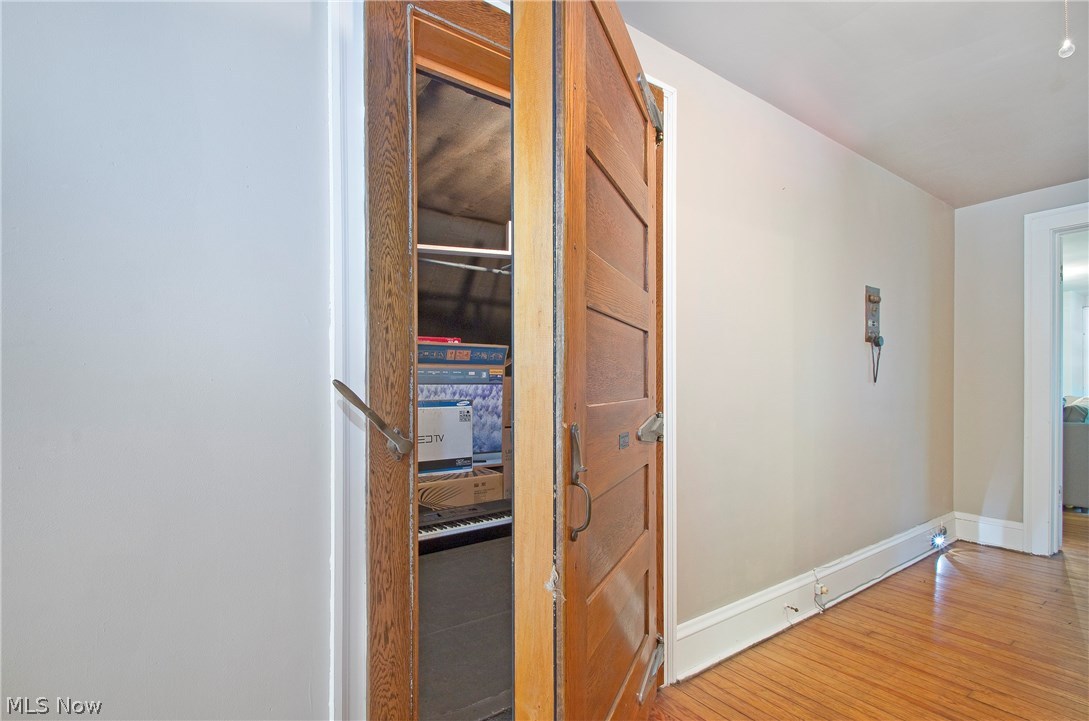 2677 Berkshire Road Cleveland, OH 44106 - Photo 29 of 35