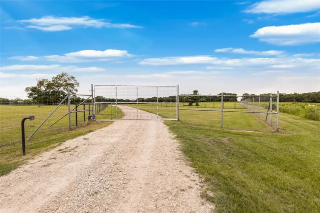 $5,500,000 | 10285 Ferrill Creek Road, Bryan, TX 77808
