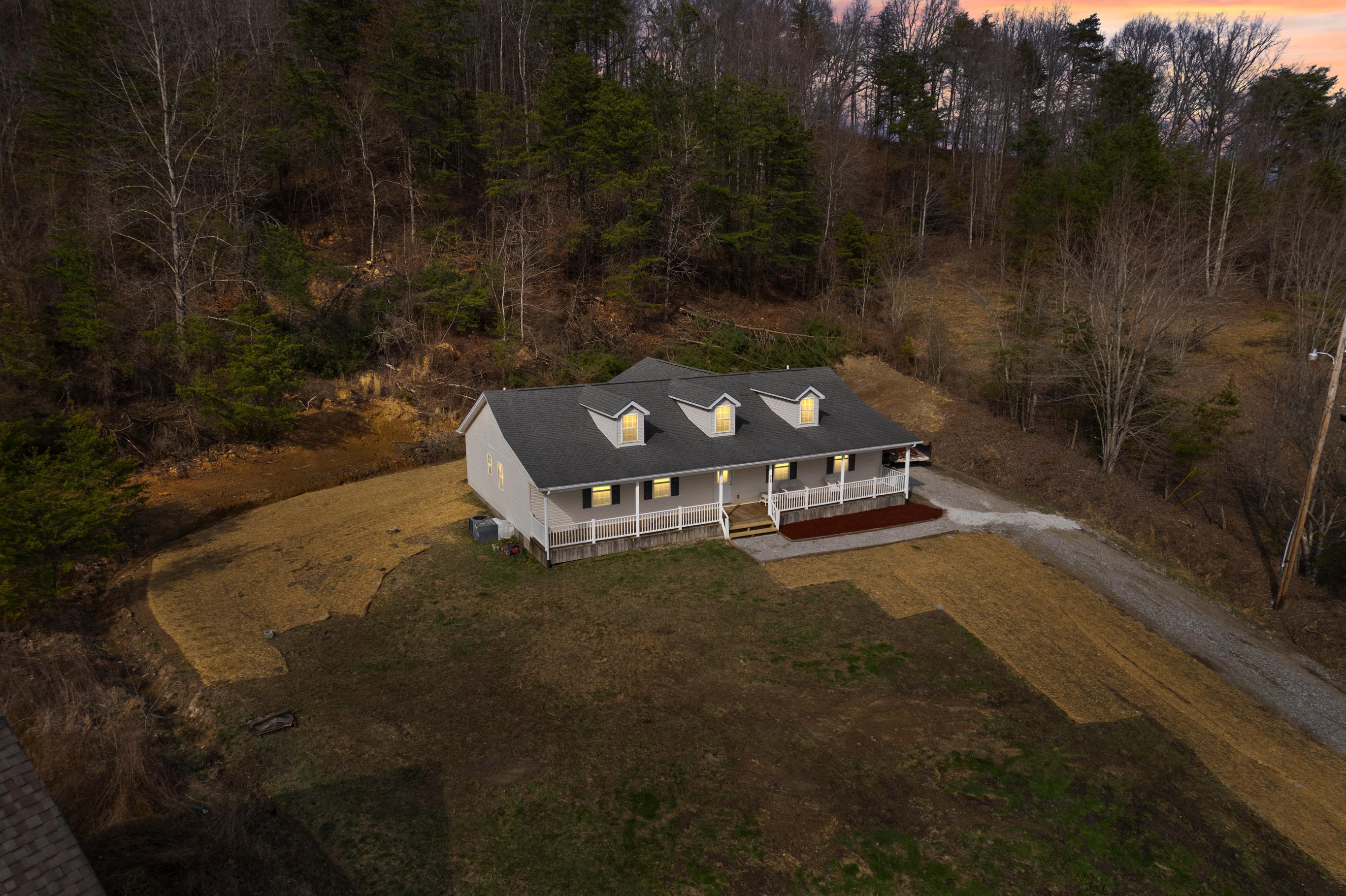 2768 Johnson Road London, KY 40741 - Photo 6 of 44 DJI_0108 copy