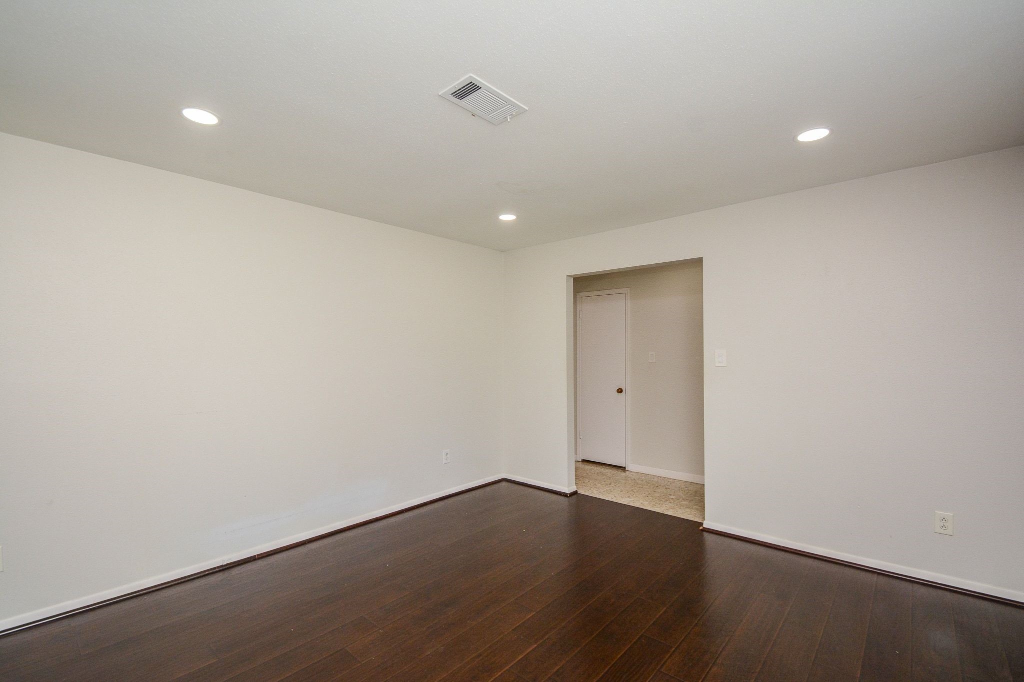 6002 Verdome Lane Houston, TX 77092 - Photo 6 of 49