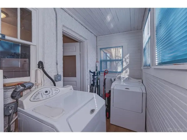 a view of walk in closet