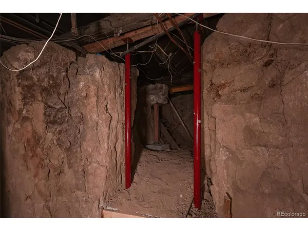 a bird view of a room