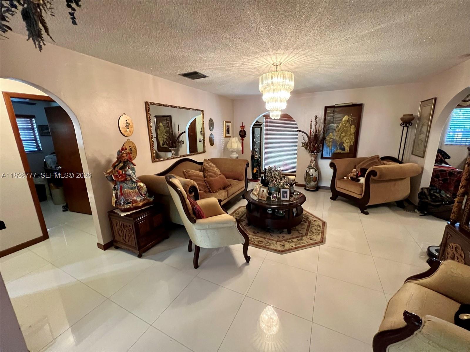 9601 Southwest 66th Street Miami, FL 33173 - Photo 7 of 61