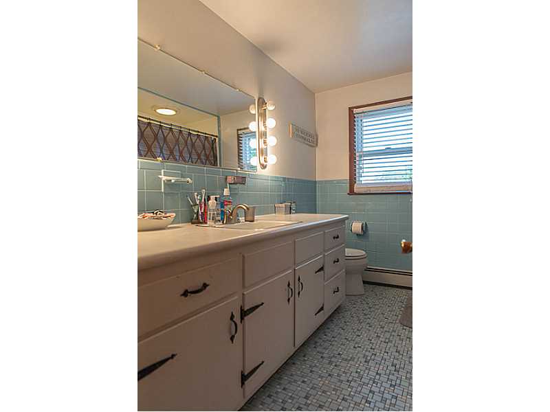 2113 East Main Road Portsmouth, RI 02871 - Photo 15 of 19 Other.