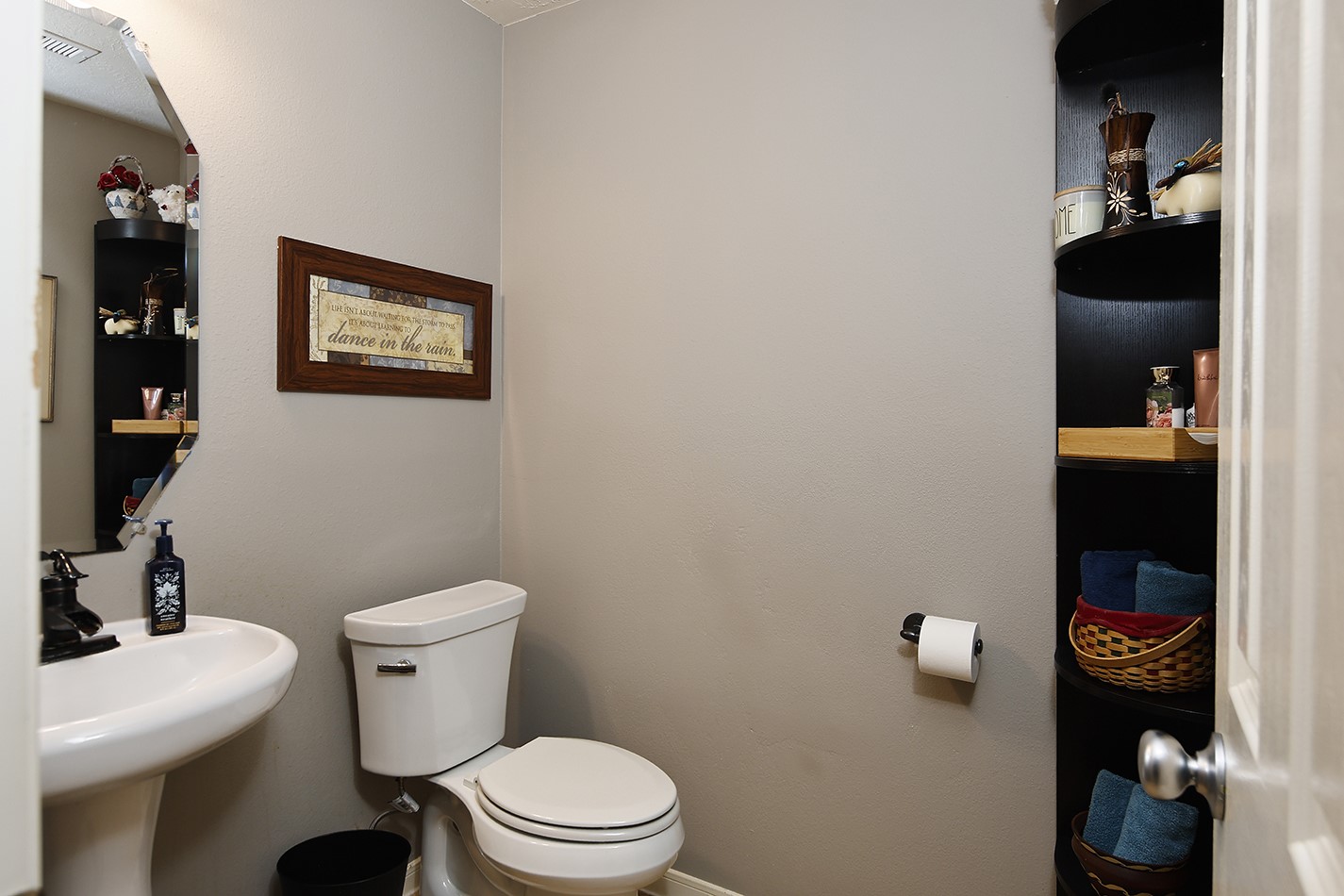 610 Manchester Trail Drive Spring, TX 77373 - Photo 7 of 35