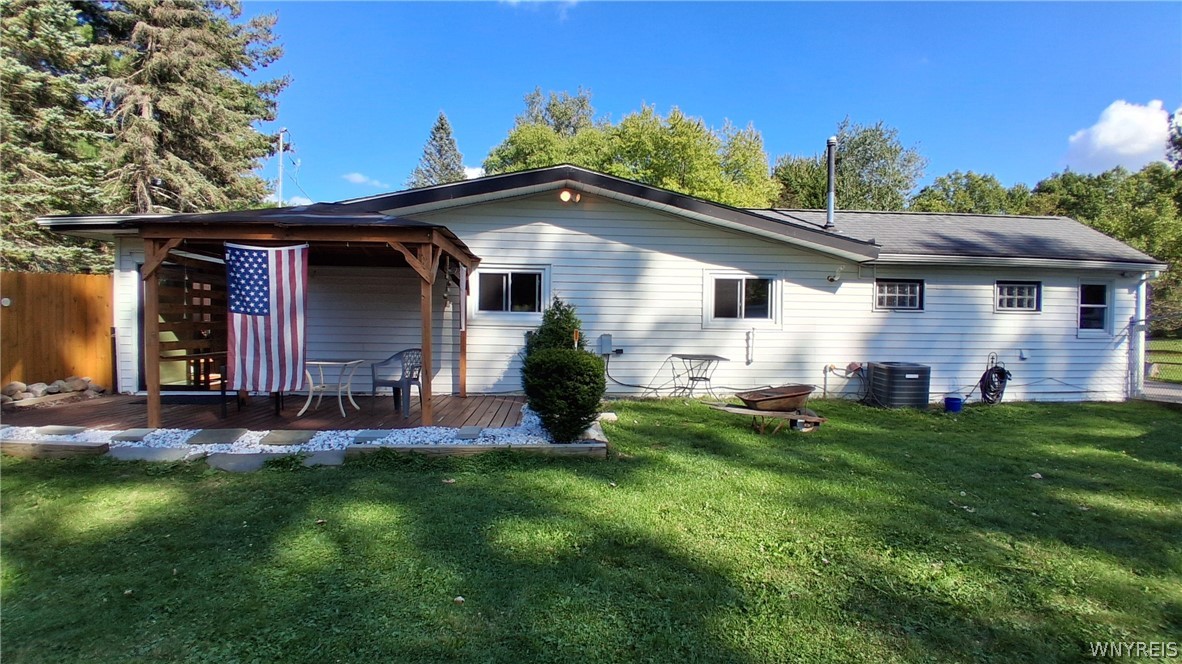 8420 Northfield Road Clarence, NY 14032 - Photo 16 of 31