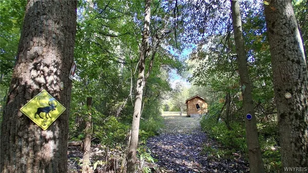 $390,000 | 8420 Northfield Road, Clarence, NY 14032