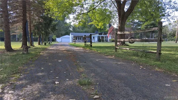 $390,000 | 8420 Northfield Road, Clarence, NY 14032