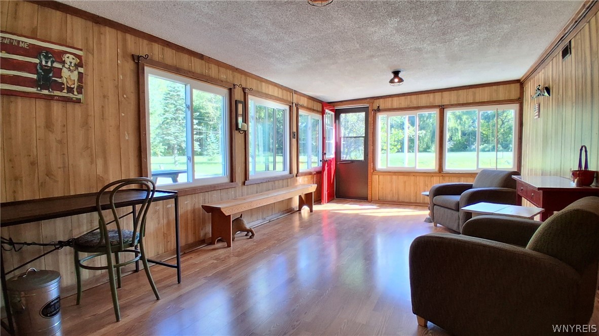 8420 Northfield Road Clarence, NY 14032 - Photo 9 of 31