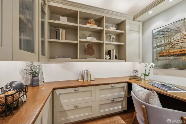 $2,100,000 | 2100 Green Street, Unit 206, San Francisco, CA 94123