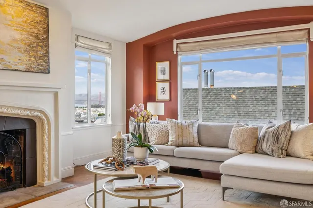 $2,100,000 | 2100 Green Street, Unit 206, San Francisco, CA 94123