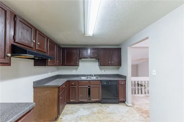 $173,000 | 1060 South Millard Way, Stone Mountain, GA 30088