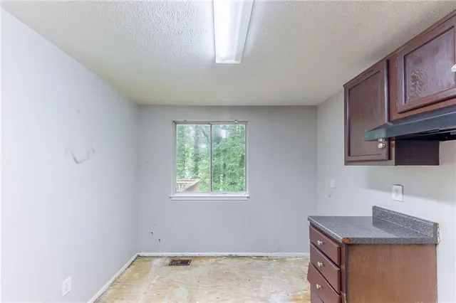 $173,000 | 1060 South Millard Way, Stone Mountain, GA 30088