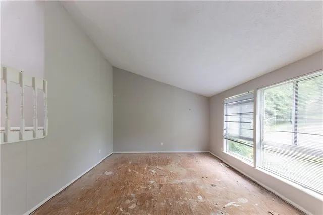 $173,000 | 1060 South Millard Way, Stone Mountain, GA 30088