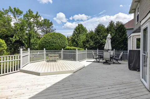 $619,000 | 2815 Carriage Way, Aurora, IL 60504