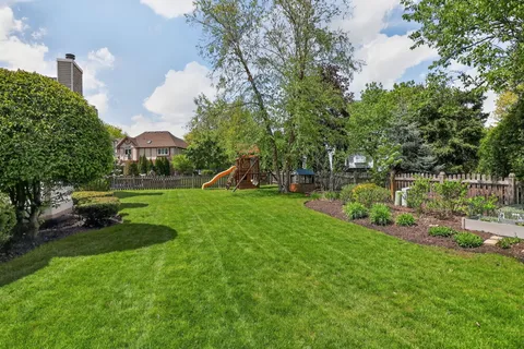 $619,000 | 2815 Carriage Way, Aurora, IL 60504