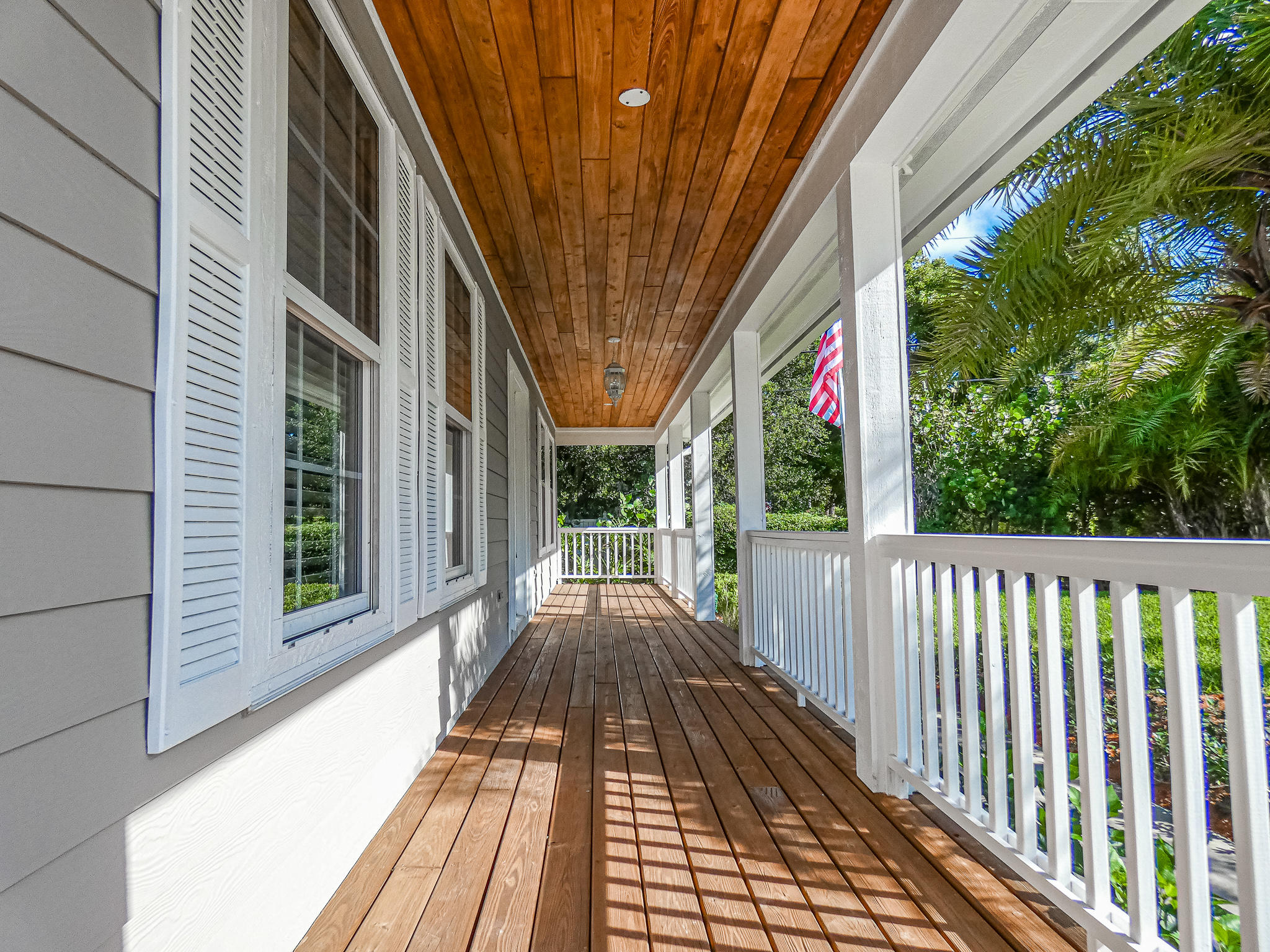 49 South Sewalls Point Road Stuart, FL 34996 - Photo 5 of 47 Front Porch