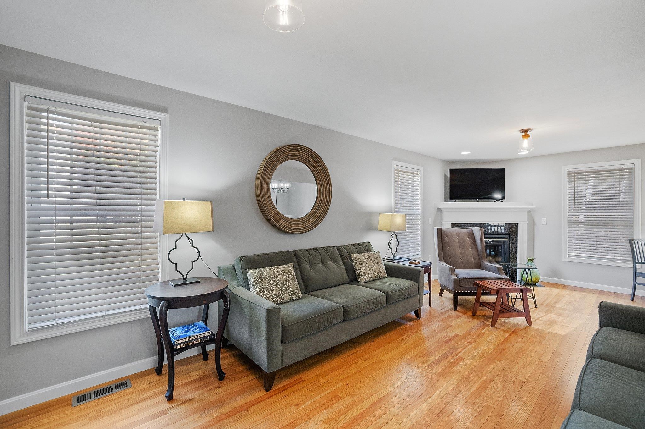 131 Forest Hill Way Manchester, NH 03109 - Photo 22 of 60