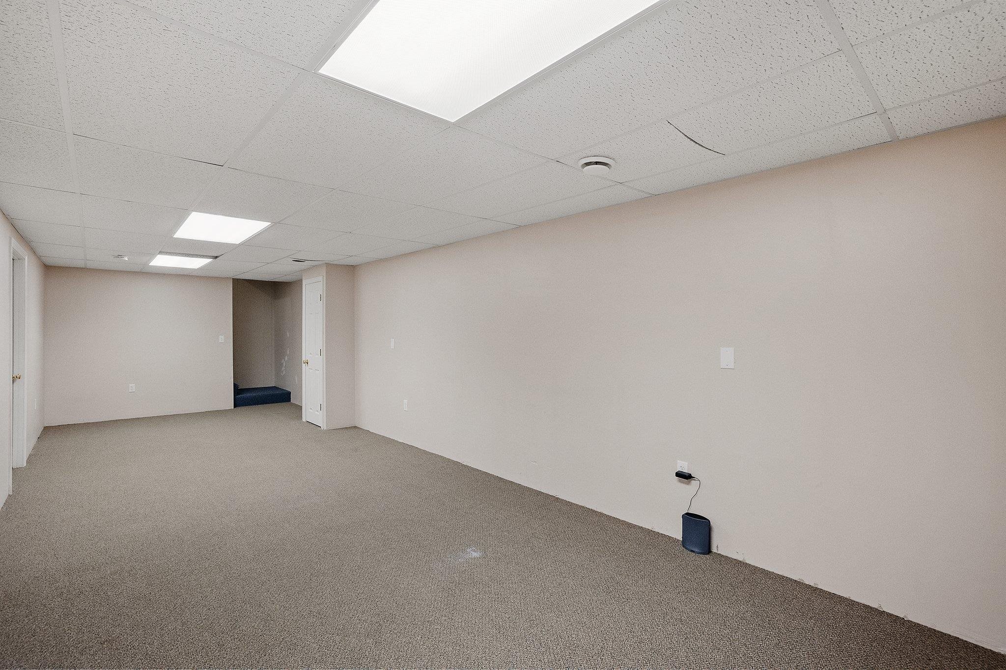 131 Forest Hill Way Manchester, NH 03109 - Photo 44 of 60