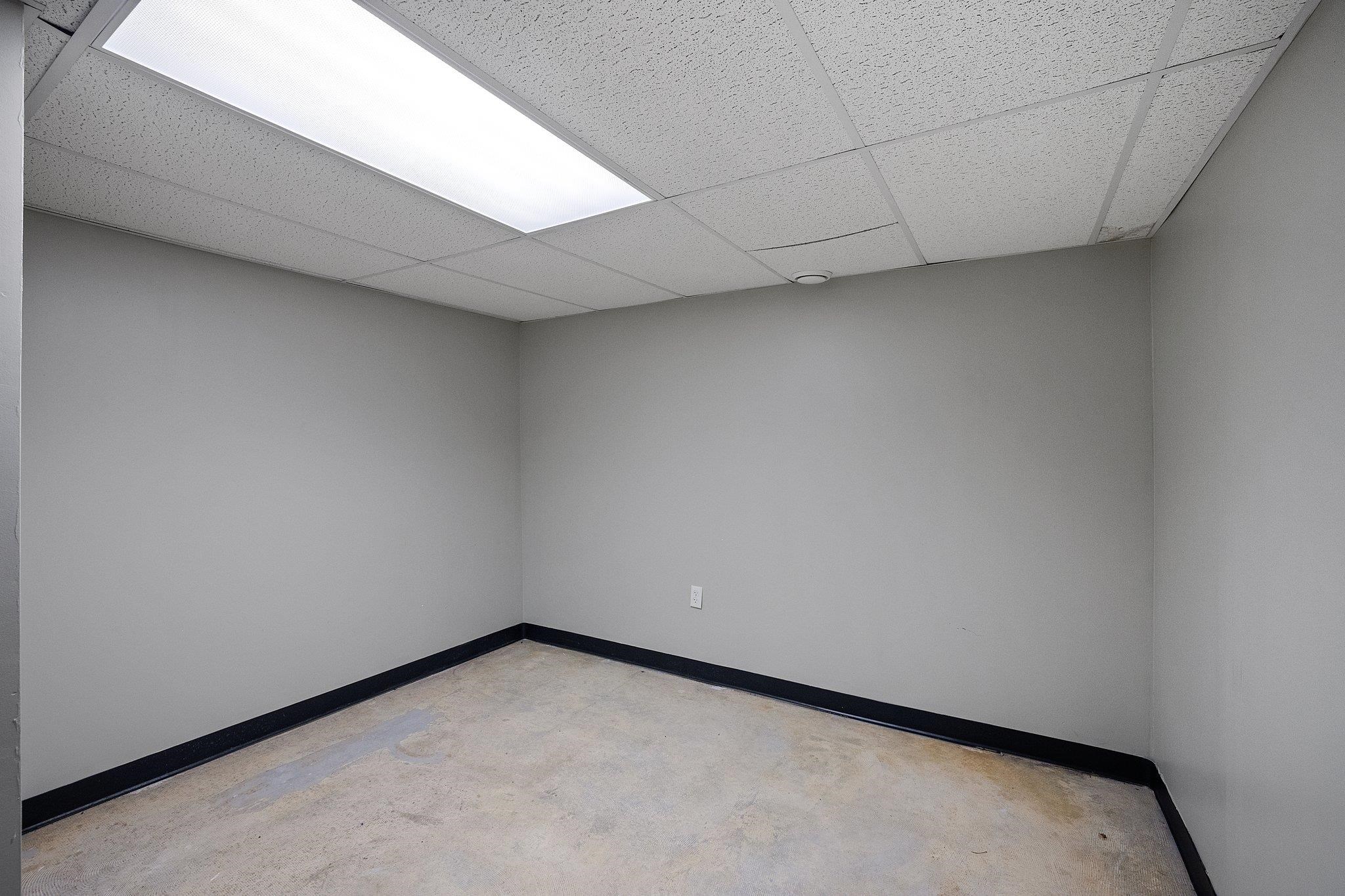 131 Forest Hill Way Manchester, NH 03109 - Photo 45 of 60