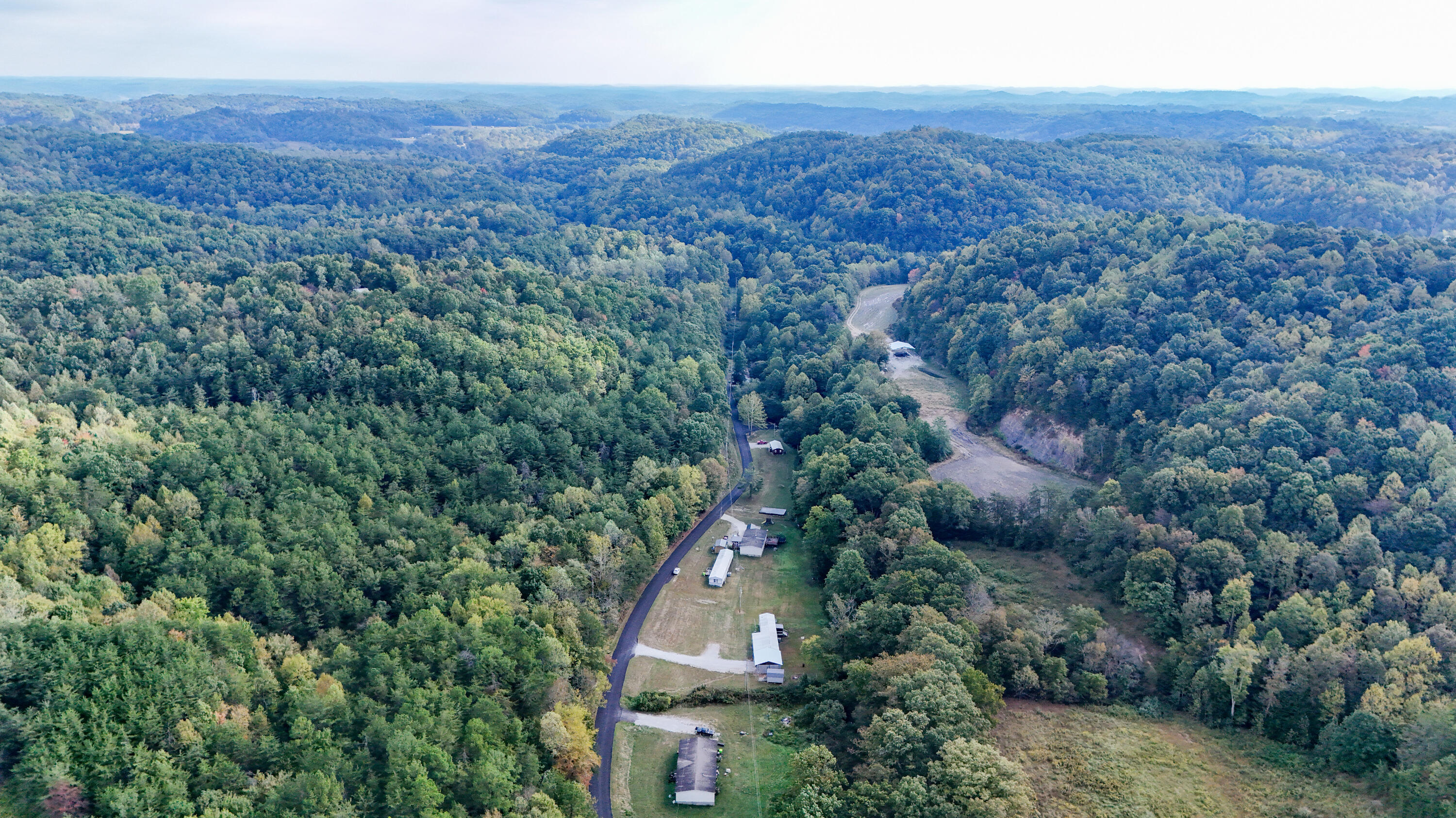 2512 Slate Lick Road London, KY 40741 - Photo 32 of 36 LightroomRealEstateEdits-23