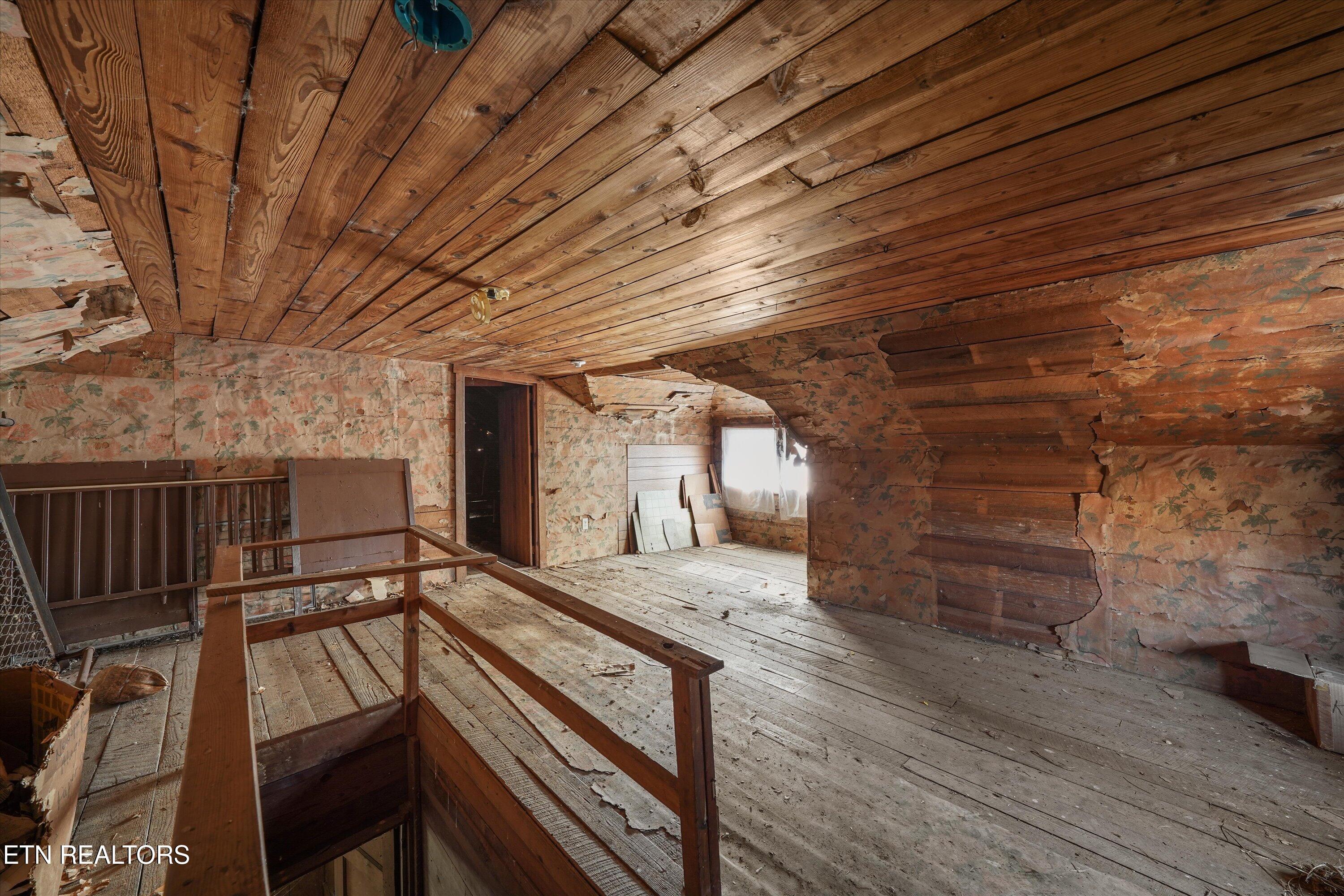 1333 Cherry Street Rutledge, TN 37861 - Photo 6 of 26 Upstairs Farmhouse