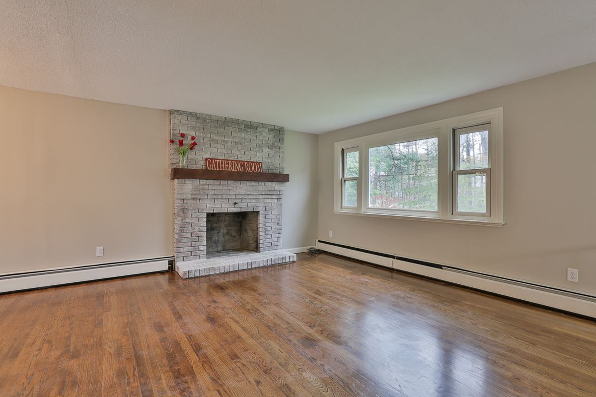 20 Frost Road Derry, NH 03038 - Photo 15 of 21