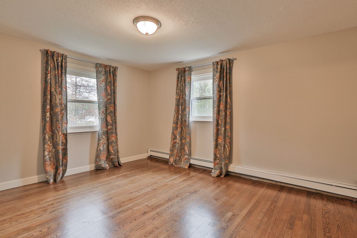 20 Frost Road Derry, NH 03038 - Photo 19 of 21