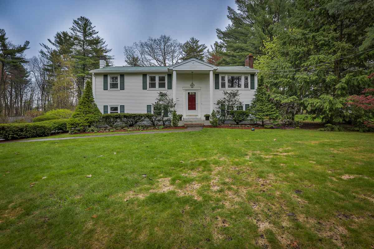 20 Frost Road Derry, NH 03038 - Photo 8 of 21