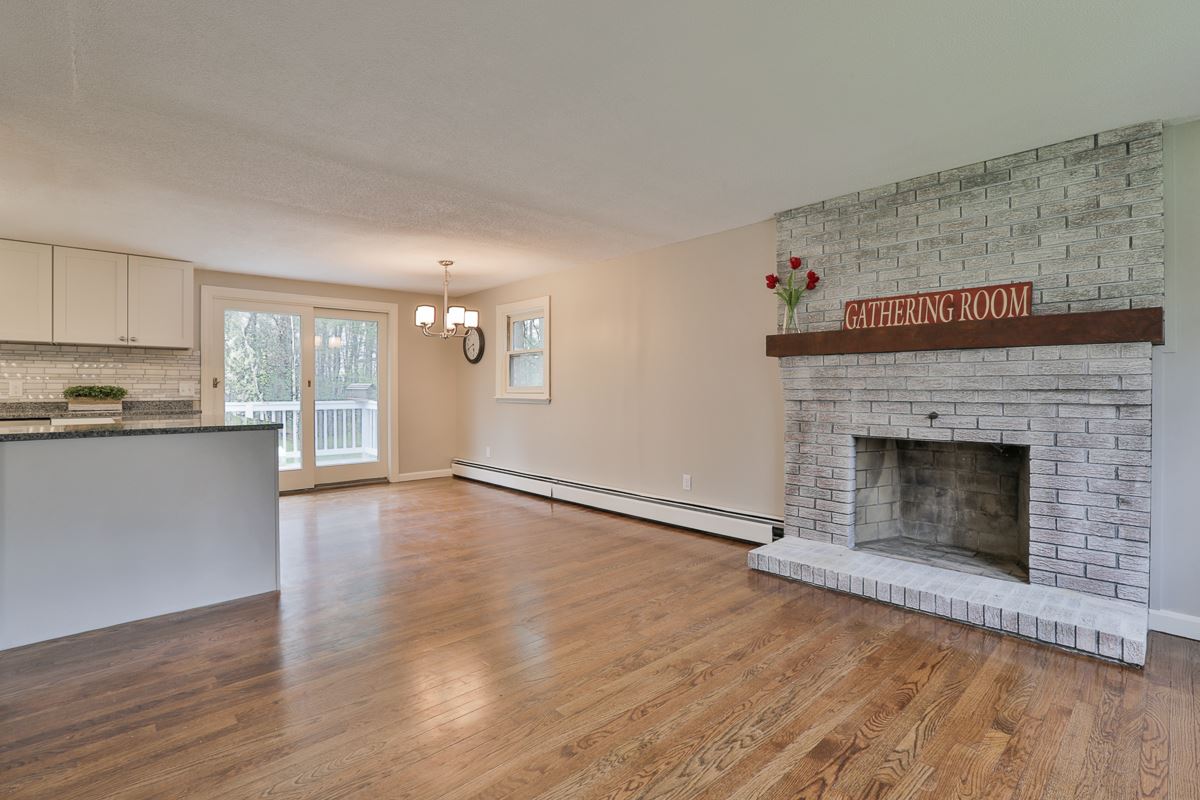 20 Frost Road Derry, NH 03038 - Photo 10 of 21