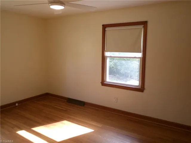 $2,300 | 3850 Whitehaven Road, Winston-Salem, NC 27106