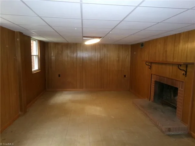 $2,300 | 3850 Whitehaven Road, Winston-Salem, NC 27106