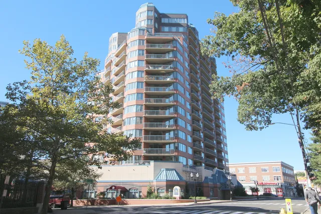 $599,000 | 25 Forest Street, Unit 4A, Stamford, CT 06901