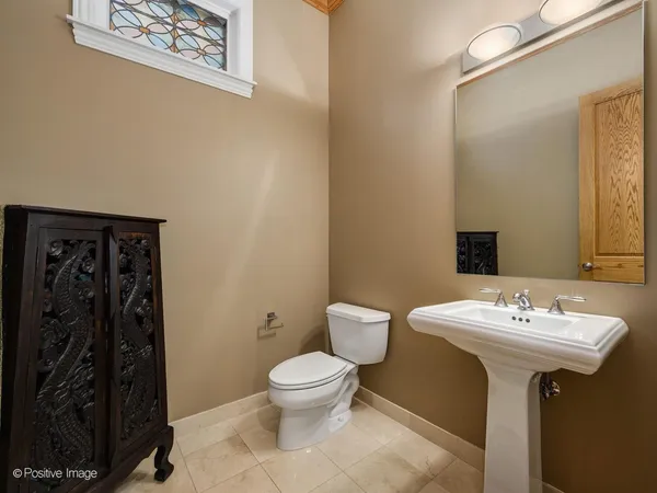 $1,750,000 | 2664 North Hartland Court, Chicago, IL 60614
