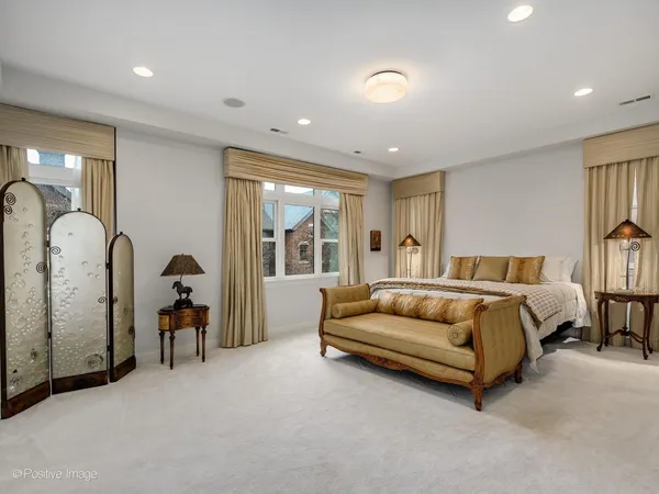 $1,750,000 | 2664 North Hartland Court, Chicago, IL 60614