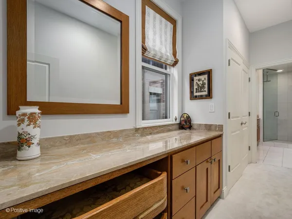 $1,750,000 | 2664 North Hartland Court, Chicago, IL 60614