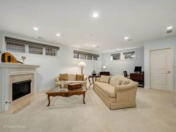 $1,750,000 | 2664 North Hartland Court, Chicago, IL 60614