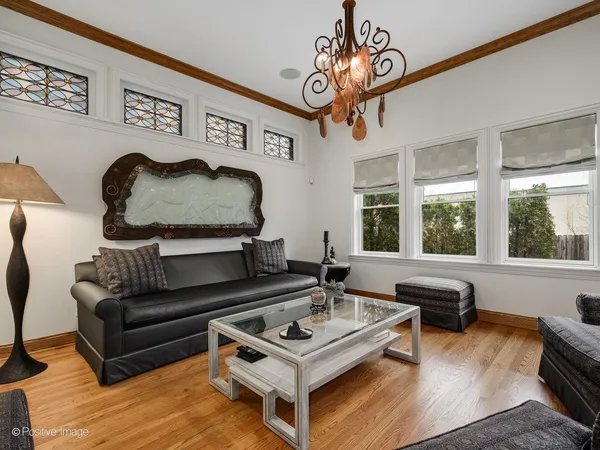 $1,750,000 | 2664 North Hartland Court, Chicago, IL 60614