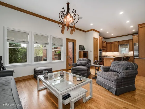 $1,750,000 | 2664 North Hartland Court, Chicago, IL 60614