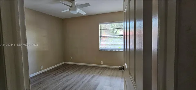 a close up view of a washer and dryer