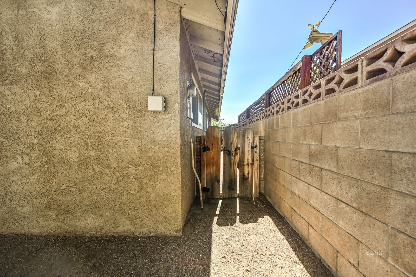 229 South Broadway Street Ridgecrest, CA 93555 - Photo 39 of 40