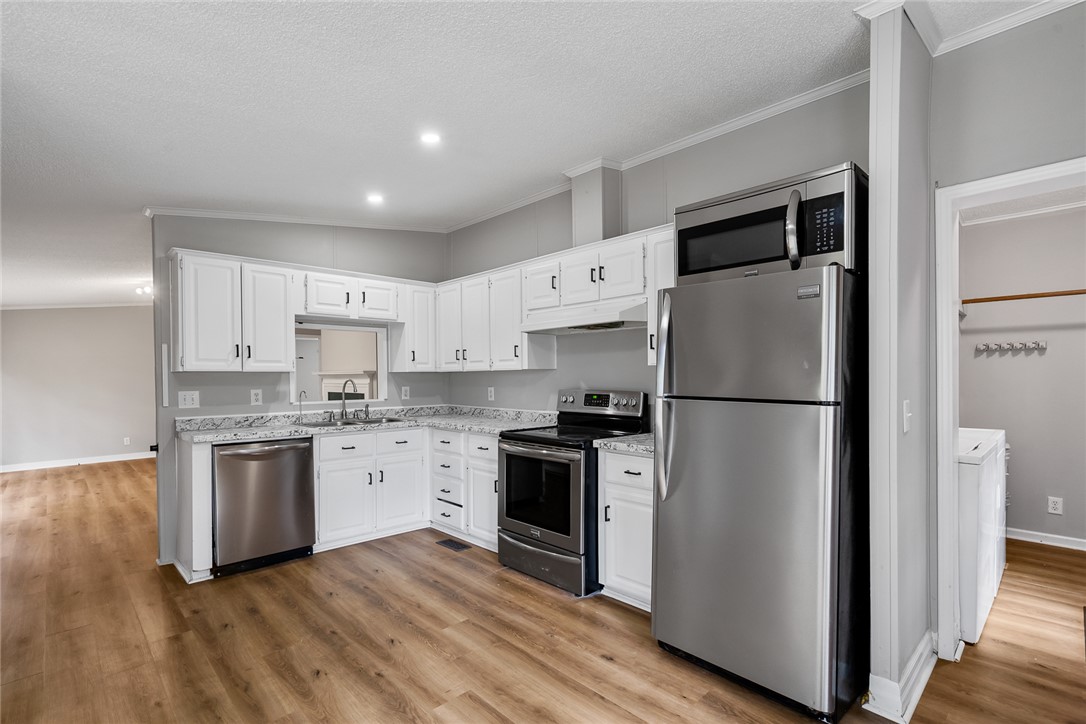 120 Old Brickyard Road Pelzer, SC 29669 - Photo 6 of 27 Open Kitchen