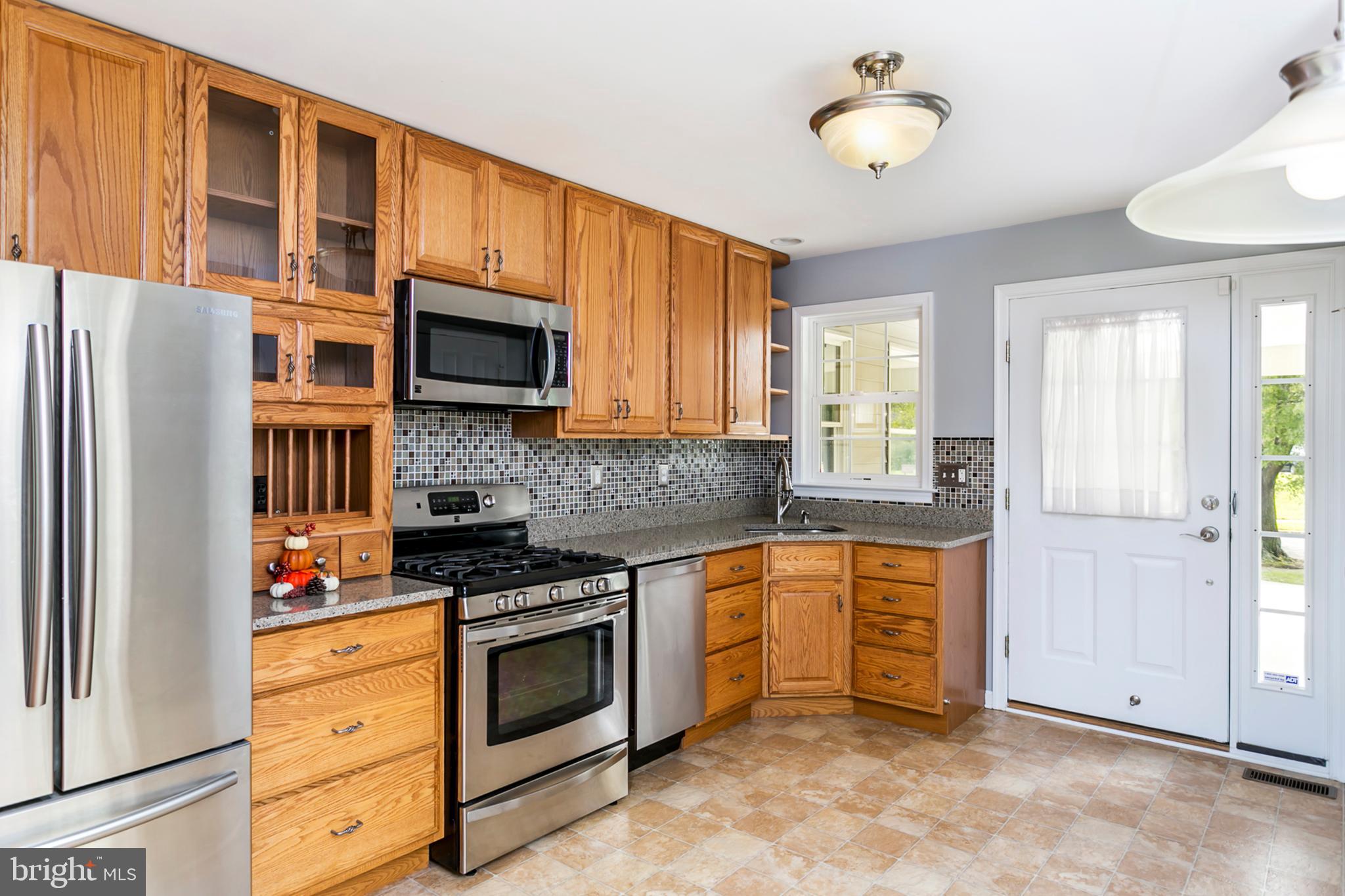 6300 Homewood Road Linthicum, MD 21090 - Photo 29 of 46 Kitchenette ...