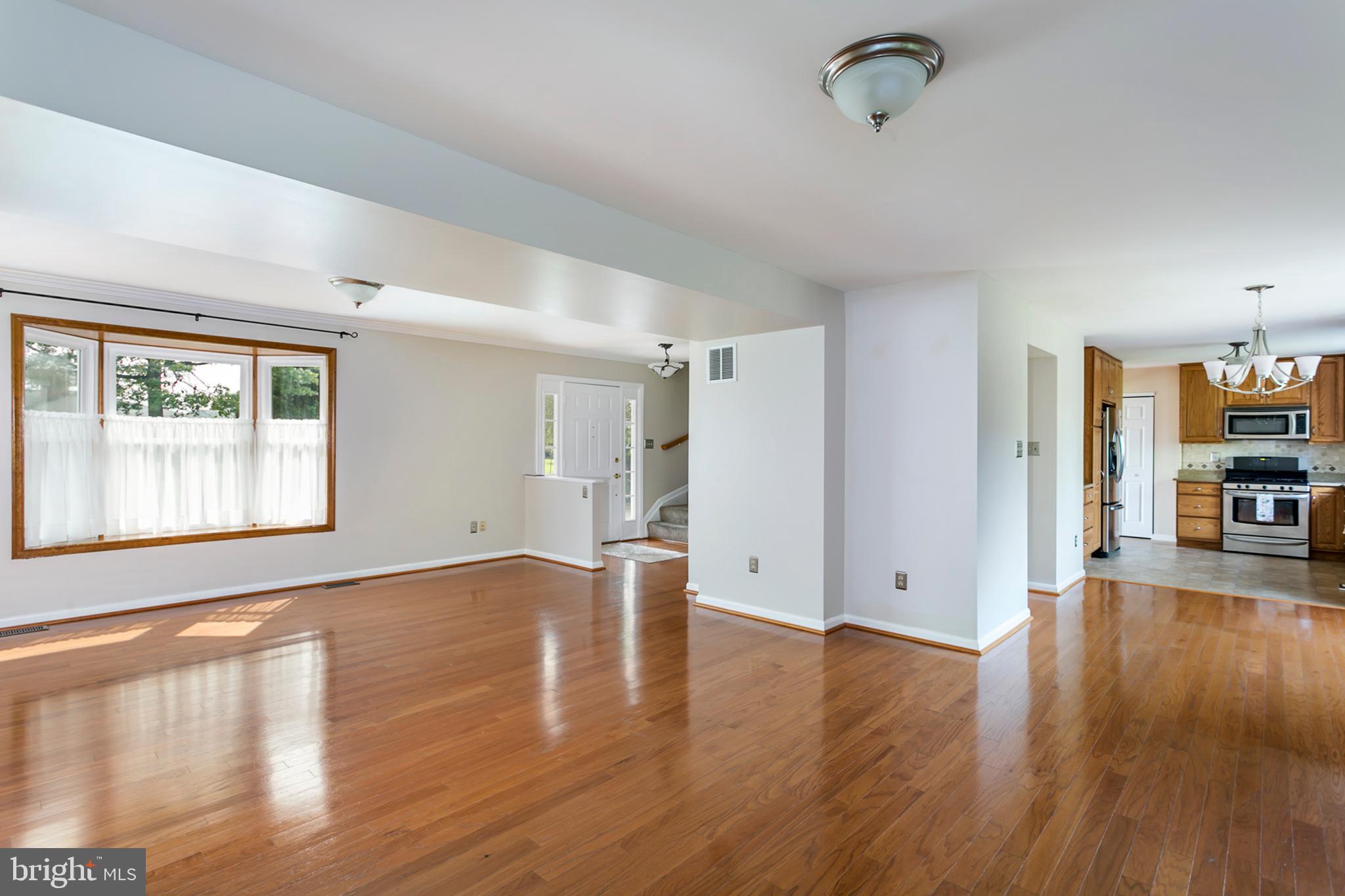 6300 Homewood Road Linthicum, MD 21090 - Photo 6 of 46 Open concept with lots of natural light!