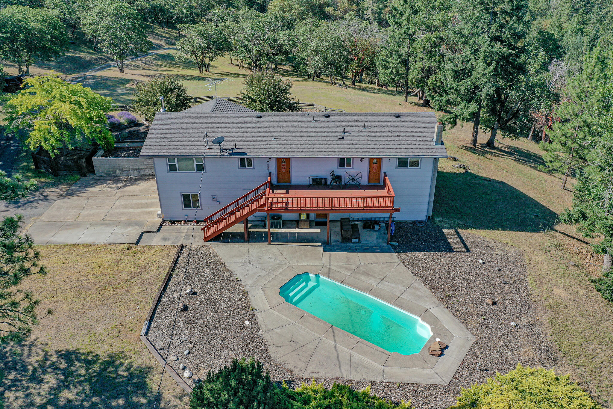 2105 Knowles Road Medford, OR 97501 - Photo 1 of 40 DJI_0491